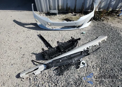 2023 BMW 330Xe из США, поврежденный, VIN 3MW39FS06P8D08614